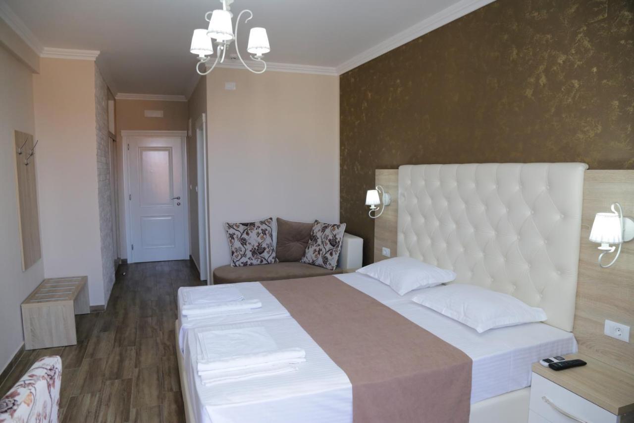 Metropolis Hotel Ulcinj Exterior foto