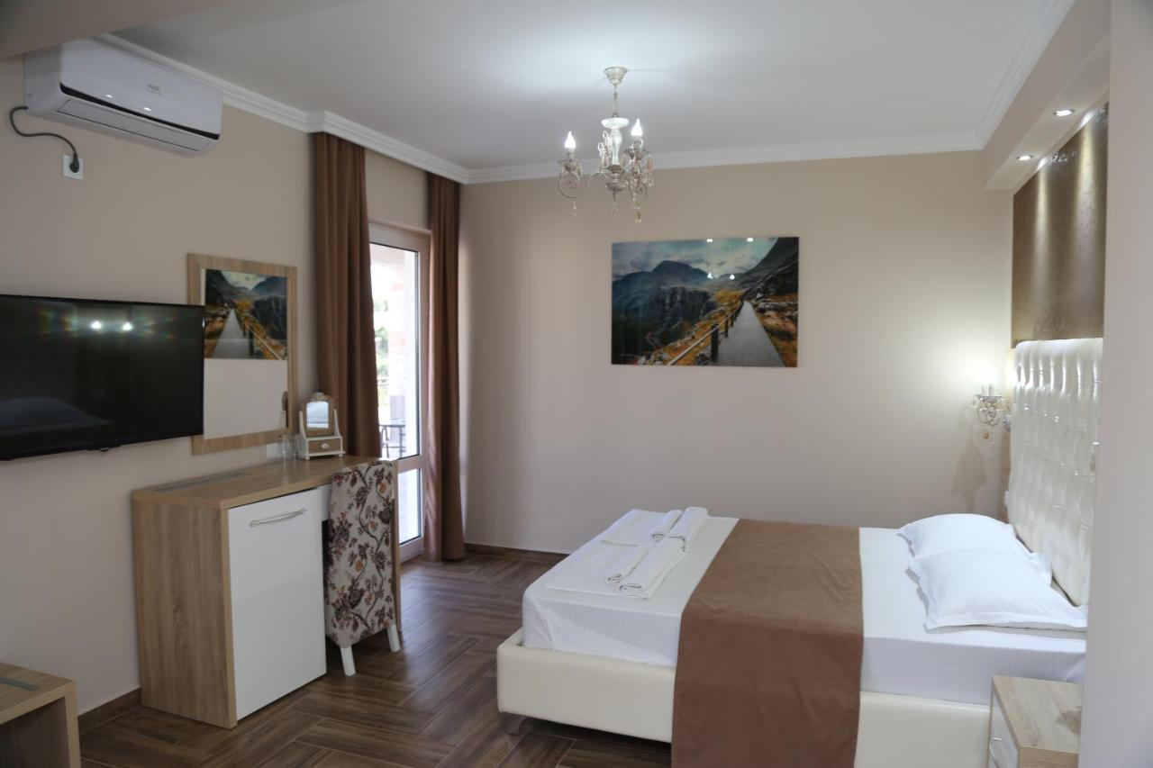 Metropolis Hotel Ulcinj Exterior foto