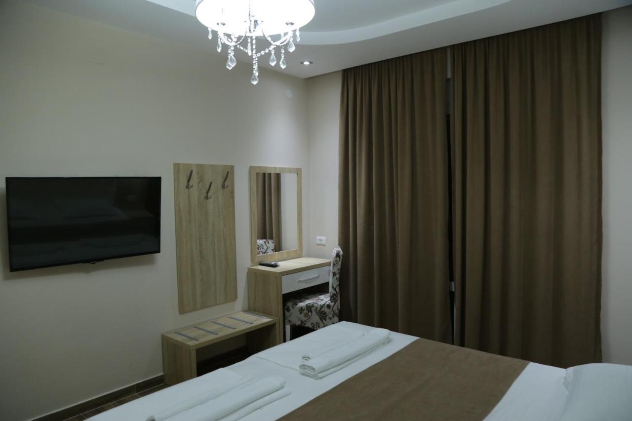 Metropolis Hotel Ulcinj Exterior foto