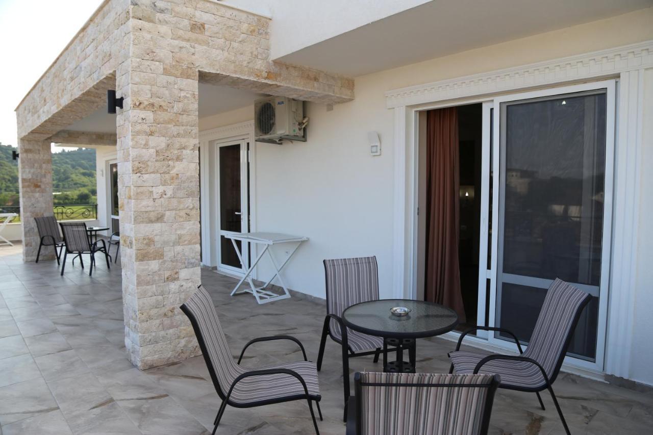 Metropolis Hotel Ulcinj Exterior foto