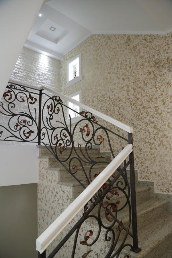 Metropolis Hotel Ulcinj Exterior foto