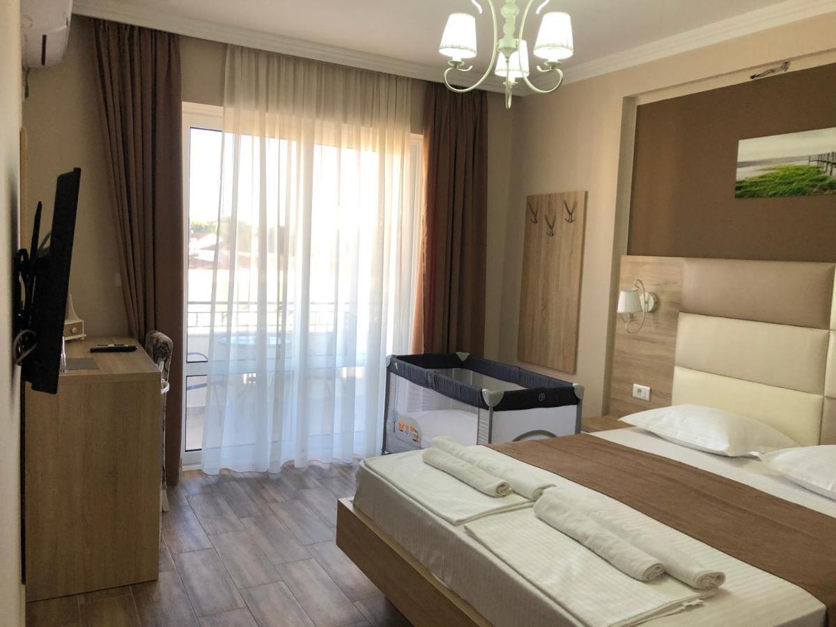 Metropolis Hotel Ulcinj Exterior foto