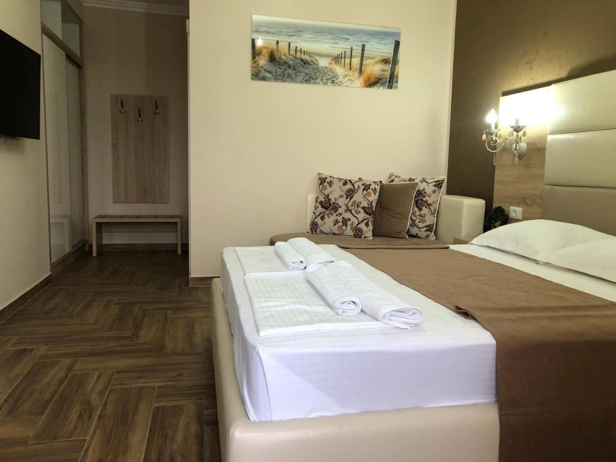Metropolis Hotel Ulcinj Exterior foto